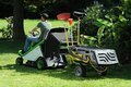 <b>Etesia MRM Monikäyttökärry</b><br>Etesia MRM Monikäyttökärry johon on asennettu lisävarusteena saatava ruiskuletkusarja.